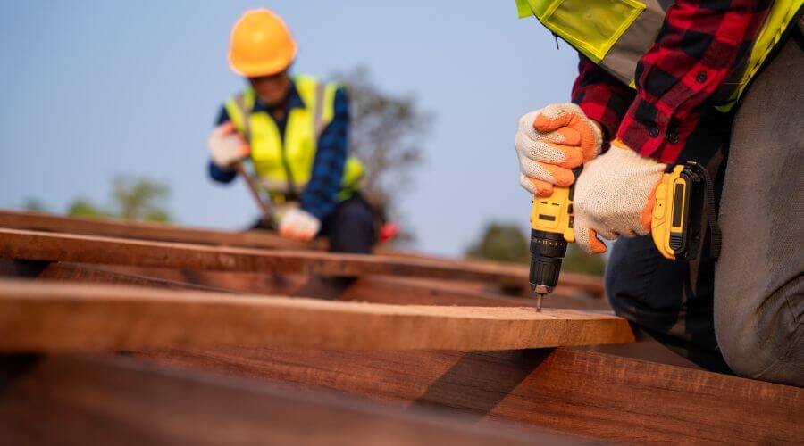 Professional gutter cleaning in Ishpeming, MI